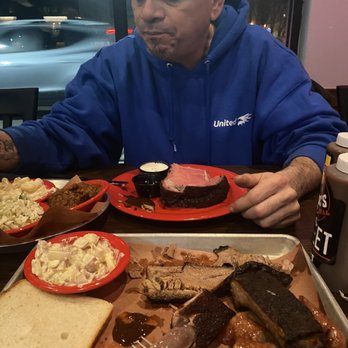 Doc's Smokehouse - Barbeque Near Me - Dyer, Indiana