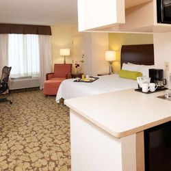 Hilton Garden Inn Plymouth - Guest room