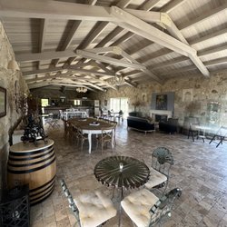 USCA WINES - Inside tasting room