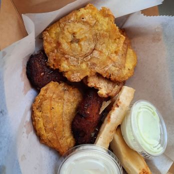 Republica Empanada - Combo with green and ripe fried plantains and casavas. - Latin American Near Me - Mesa, Arizona