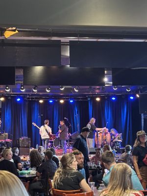 Dogtown Pizza by null