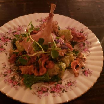 Chartier - Lapin D'ete - rabbit leg - French Near Me - Beaumont, Alberta