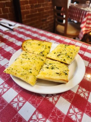 The Kitchen Italian Cafe & Pizzeria by null