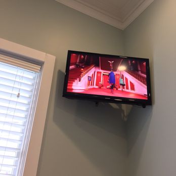Smith And Bailey Dental - One TV of two playing "Sing" by request. - General Dentistry Near Me - Rainbow City, Alabama Smith And Bailey Dental - One TV of two playing "Sing" by request. - General Dentistry Near Me - Rainbow City, Alabama