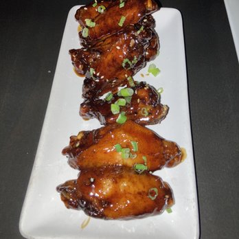 Continent Restaurant & Cigar Lounge - Wings - Cigar Bars Near Me - Atlanta, Georgia