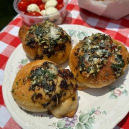 Garlic knots
