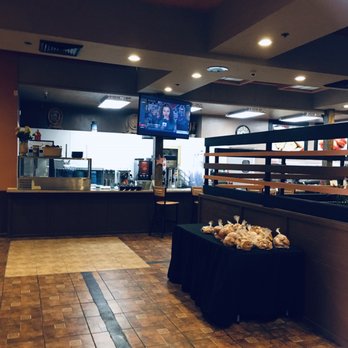 Farm's House - Kitchen Bar - Breakfast & Brunch Near Me - Banning, California