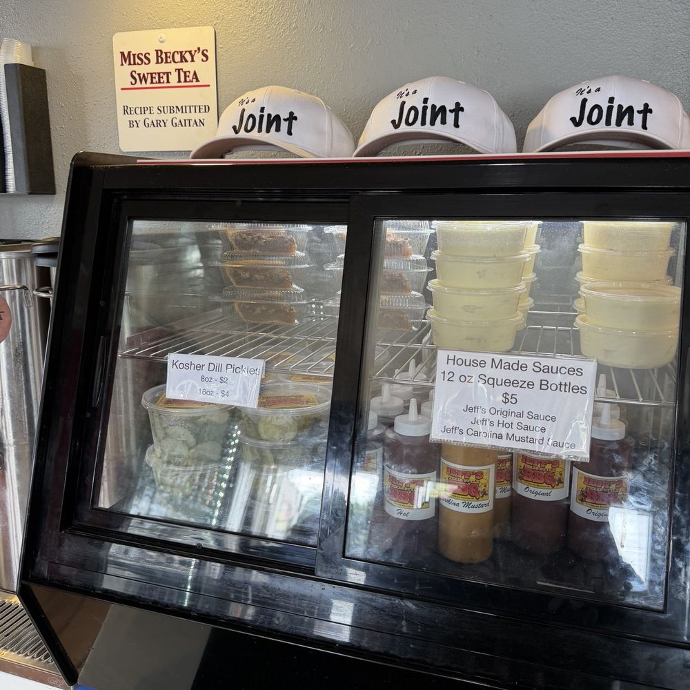 Jeff's Texas Style BBQ - Sauces & fridge with the banana pudding - Barbeque Near Me - Marysville, Washington Jeff's Texas Style BBQ - Sauces & fridge with the banana pudding - Barbeque Near Me - Marysville, Washington