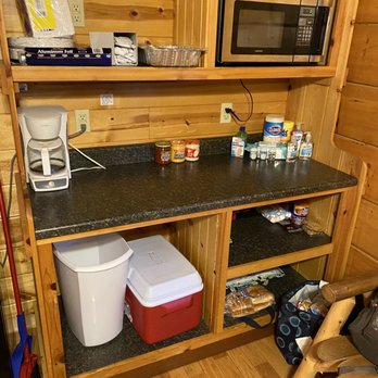 Lake Wappapello State Park Cabins - Kitchen area - Hotels Near Me Lake Wappapello State Park Cabins - Kitchen area - Hotels Near Me