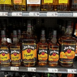 Spec's Wines, Spirits & Finer Foods - Yummy !