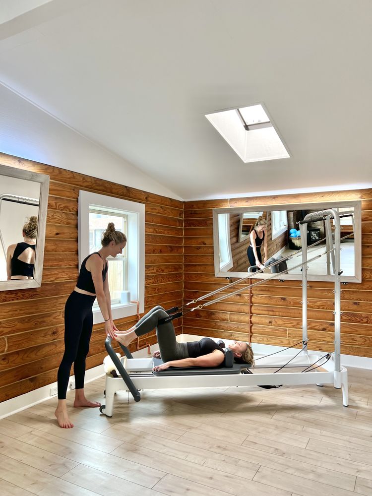 Soar Pilates Logo