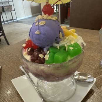 Max's Restaurant - Halo Halo - Filipino Near Me - Houston, Texas Max's Restaurant - Halo Halo - Filipino Near Me - Houston, Texas