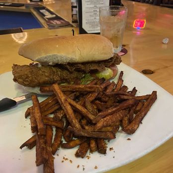 Tippy Canoes - Crispy Chicky sandwich sweet potato fries - American Near Me - Osceola, Wisconsin Tippy Canoes - Crispy Chicky sandwich sweet potato fries - American Near Me - Osceola, Wisconsin