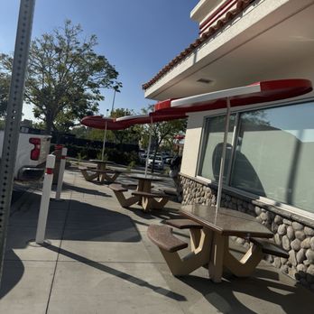 In-N-Out Burger - Fast Food Near Me - San Bernardino, California In-N-Out Burger - Fast Food Near Me - San Bernardino, California