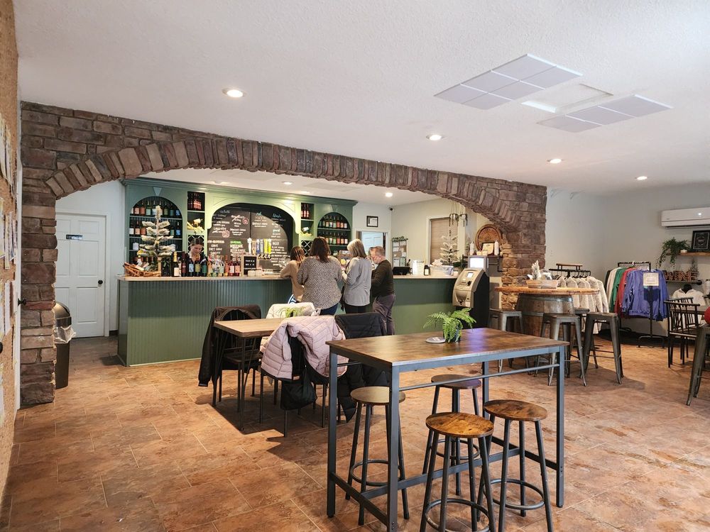 FOUNTAIN HILL WINERY & VINEYARD Updated September 2024 26 Photos