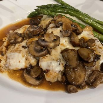 Cooper’s Hawk - Chicken Madeira with Asparagus - Desserts Near Me - Surprise, Arizona