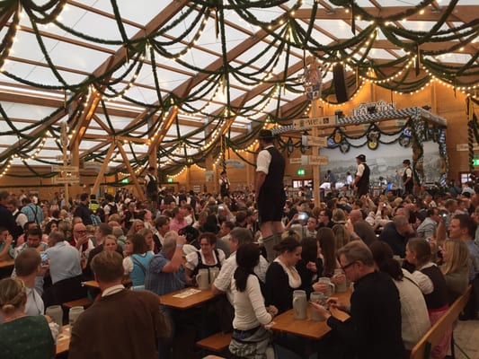 Oide Wiesn by null
