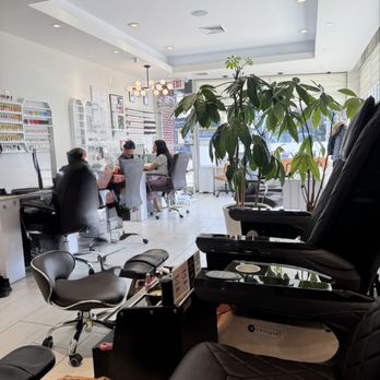 Lala Nail & Spa - Nail Salons Near Me - Albertson, New York Lala Nail & Spa - Nail Salons Near Me - Albertson, New York