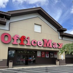 OfficeMax - Front entrance
