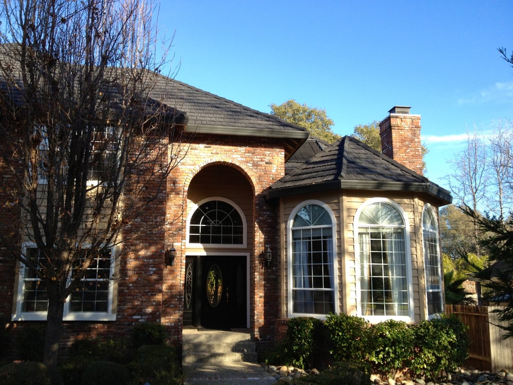 Slide of Petrashishin Roofing Co