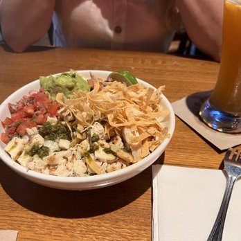 Applebee's Grill + Bar - CHICKEN QUESADILLA - American Near Me - Jasper, Indiana