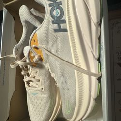 Road Runner Sports - Hoka Clifton