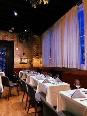 Saint Ann Restaurant & Bar by null