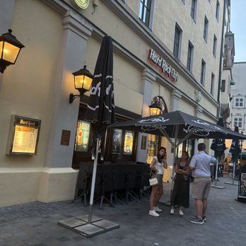 Hard Rock Café - Exterior - American Near Me - Munich, BY