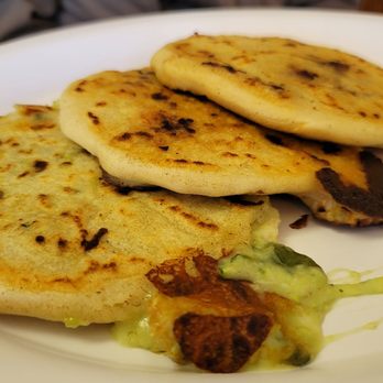 Pupuseria Salvadorena - Three pupusas meal - Salvadoran Near Me - Santa Rosa, California Pupuseria Salvadorena - Three pupusas meal - Salvadoran Near Me - Santa Rosa, California