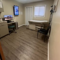 CareMed Primary and Urgent Care - Exam Room