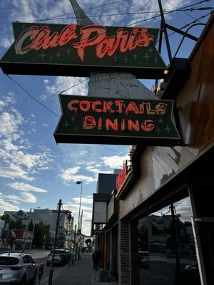 Club Paris by null