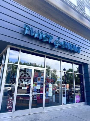 TWIST & SHOUT - Updated January 2026 - 96 Photos & 296 Verified Reviews