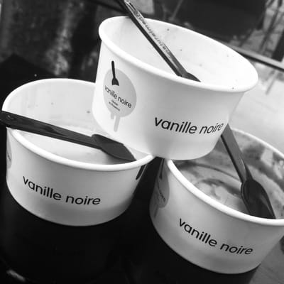 Glacier Vanille Noire by null