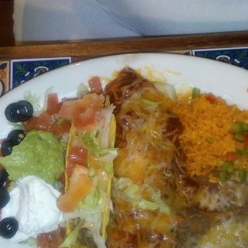 Lupi's - Delicious combination platter - Mexican Near Me - Carolina, Puerto Rico Lupi's - Delicious combination platter - Mexican Near Me - Carolina, Puerto Rico