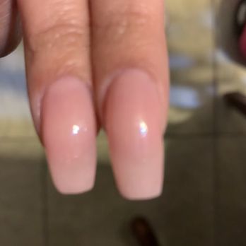 Em nails spa - Index finger length comparison - Eyelash Service Near Me - Montrose, California