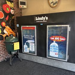 Lindy's Downtown Market - Ice