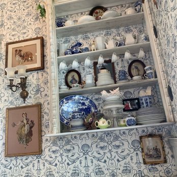 High-Pie - Interior - Themed Cafes Near Me - Oceanside, California