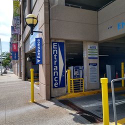 Budget Car & Truck Rental - Entrance to the Budget and Avis car rental.