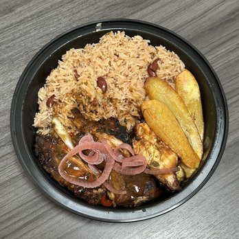 Ziggels Cuisine - Jerk Chicken Platter w/ Rice & Beans and Fried Plantains (Takeout) - Food Trucks Near Me Ziggels Cuisine - Jerk Chicken Platter w/ Rice & Beans and Fried Plantains (Takeout) - Food Trucks Near Me