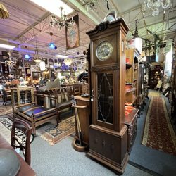 Daviddi Antiques