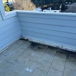 Old leaking balcony Old leaking balcony