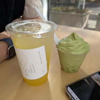 Ryokucha Cafe - Yuzu tea and matcha soft serve with mochi "topping" (mochi were at the bottom) - Ice Cream & Frozen Yogurt Near Me - Palo Alto, California Ryokucha Cafe - Yuzu tea and matcha soft serve with mochi "topping" (mochi were at the bottom) - Ice Cream & Frozen Yogurt Near Me - Palo Alto, California