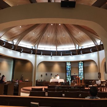 St Pius X Catholic Church - The inside of the church - Churches Near Me - Baton Rouge, Louisiana St Pius X Catholic Church - The inside of the church - Churches Near Me - Baton Rouge, Louisiana