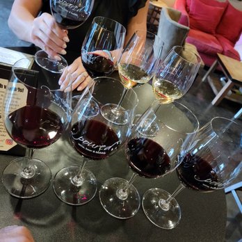 Poured - Wine, Beer & Bubbly - Wine flights - Wine Bars Near Me - Mansfield, Texas