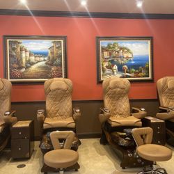 Venetian Nail Spa Kendall Village - Pedicure stations