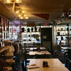 Jovito's Italian Café & Deli - Interior