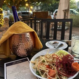 Green papaya salad and sake