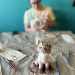 Cloth & Glaze Painting Studio - Pottery painting experience