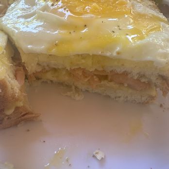 La Brioche - Coffee & Tea Near Me