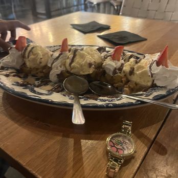 Ambriza - CUATRO LECHES CAKE - Mexican Near Me - Houston, Texas Ambriza - CUATRO LECHES CAKE - Mexican Near Me - Houston, Texas
